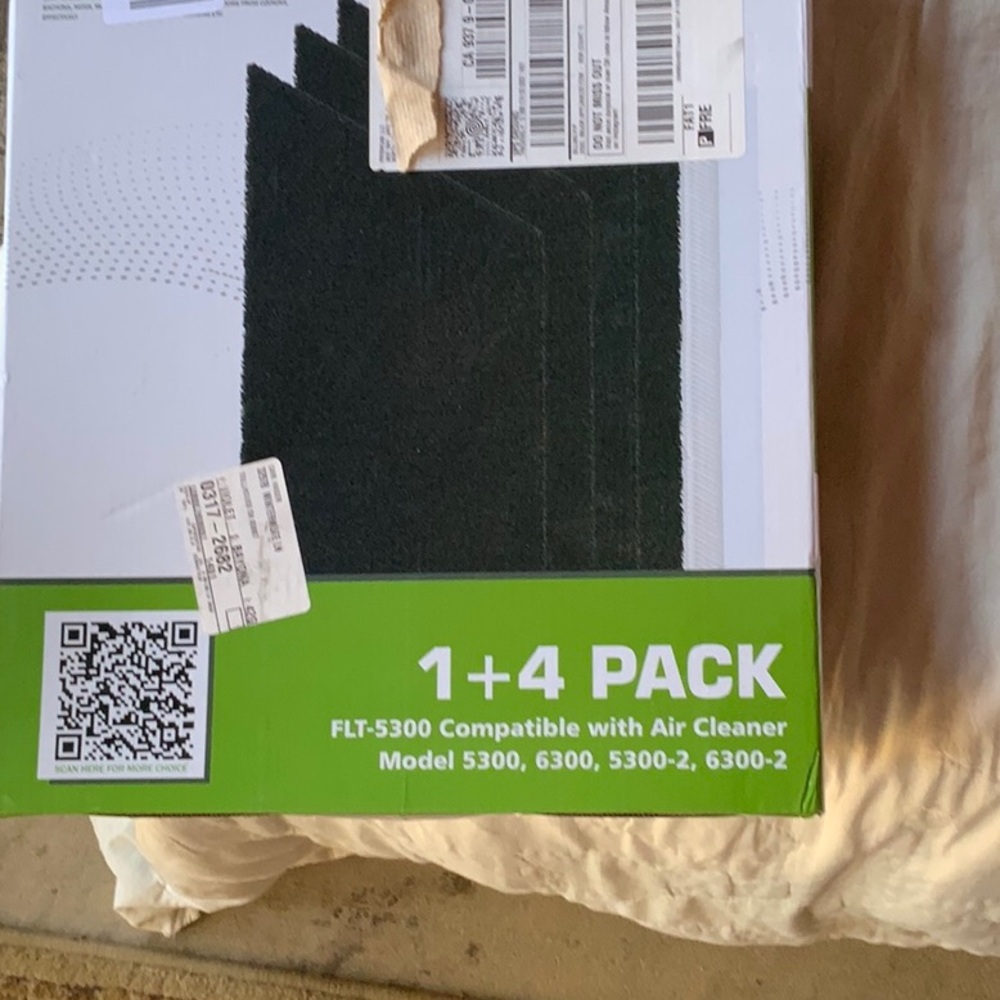 Box of Hepa filters